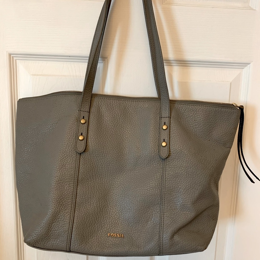 COPY - Fossil Jenna Gray Pebbled Leather Purse